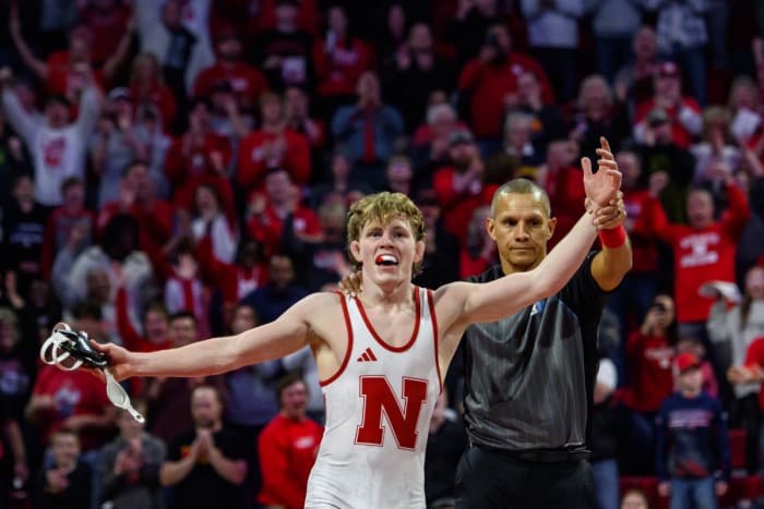 05_Jacob Van Dee_WRESvsMichigan0209